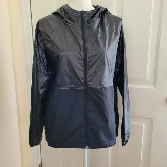 NWT Under Armour Women's Metallic Jacket Size XS - Picture 2 of 12